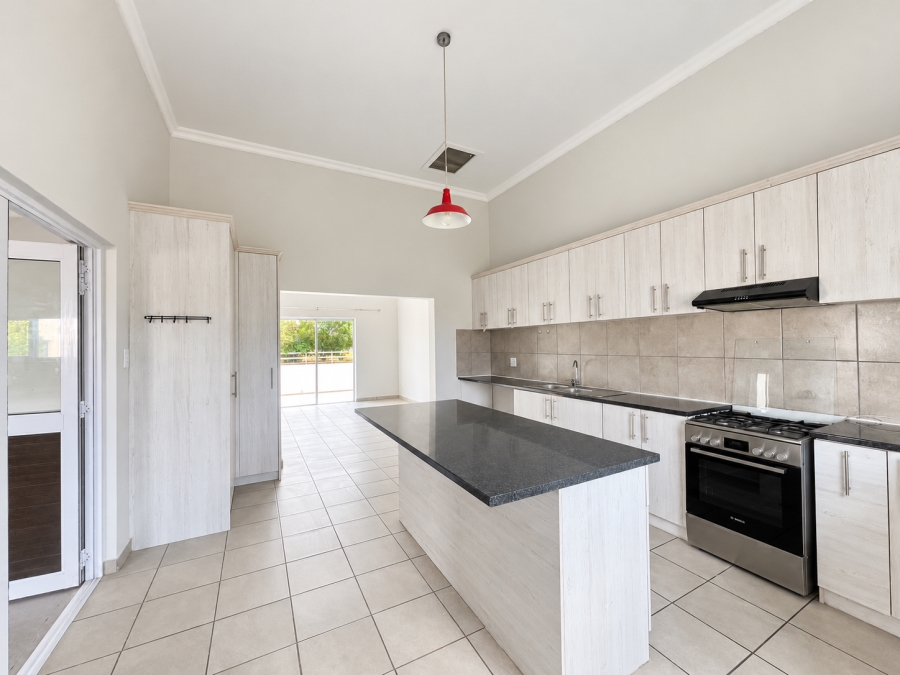 To Let 2 Bedroom Property for Rent in Long Acres Country Estate Western Cape